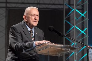 Apollo 11 flight director Gene Kranz talks to grand opening visitors